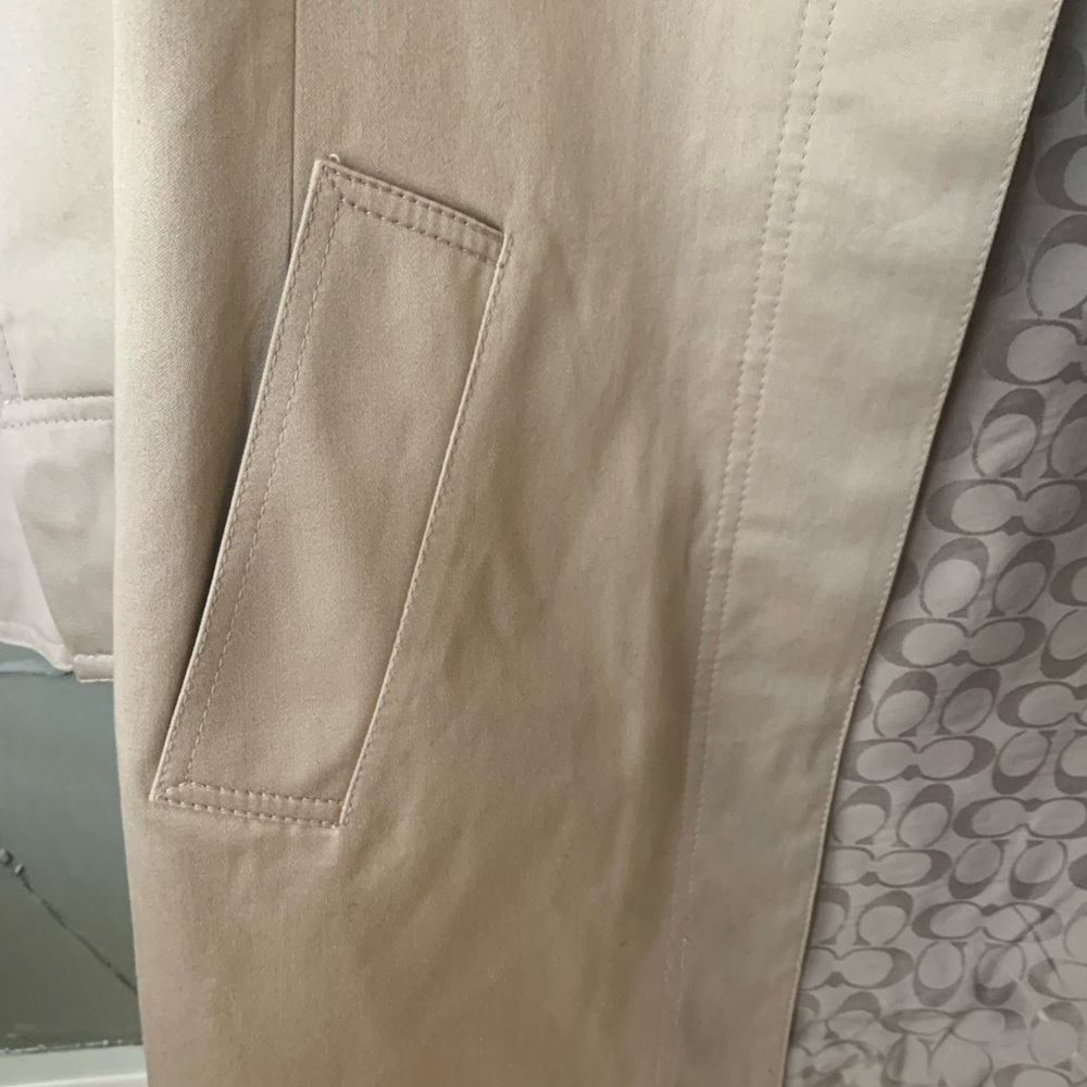 Coach Trench Coat - Picture 4 of 9